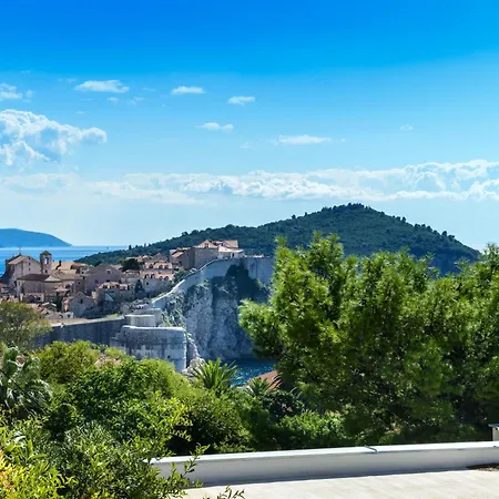 Seven Ντουμπρόβνικ